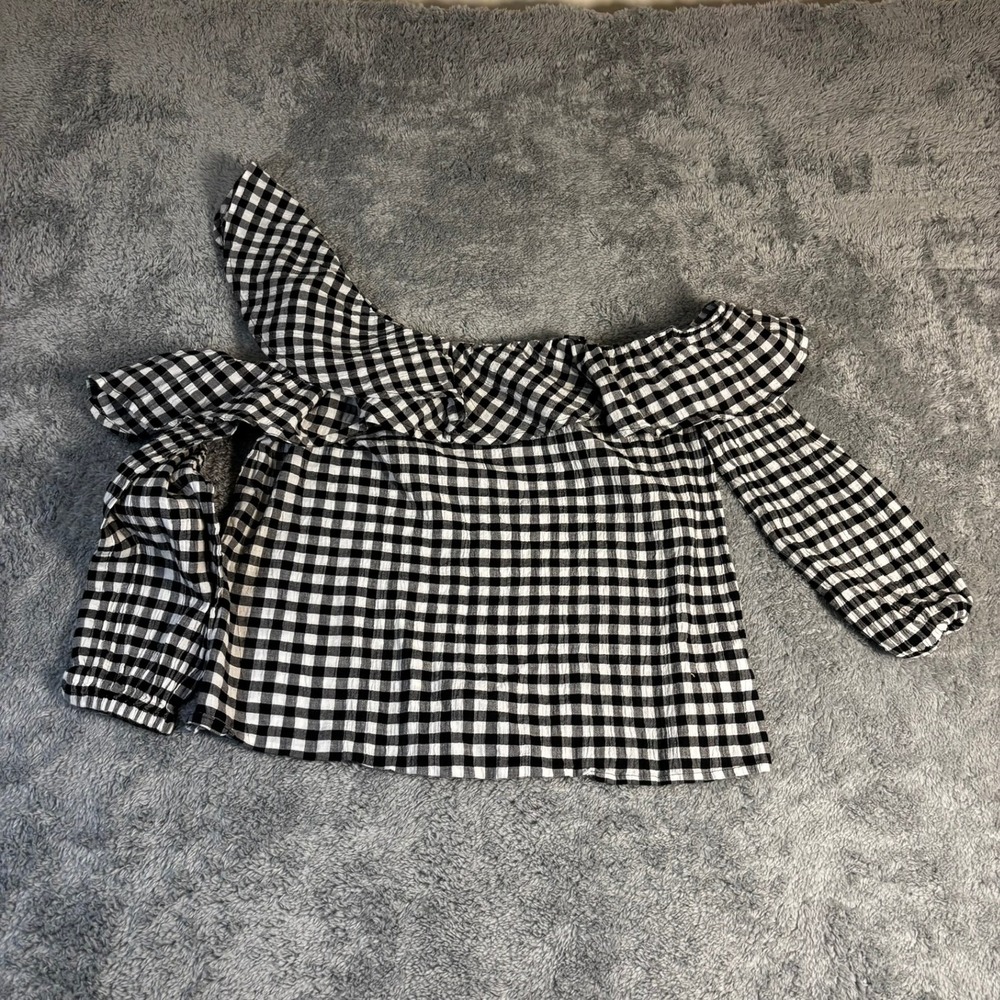 Express Black White Gingham One Shoulder Ruffle Blouse XS Cold Shoulder Top